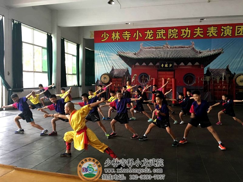 国际乒乓球交流赛选手到少林小龙武院进行交-少林寺释