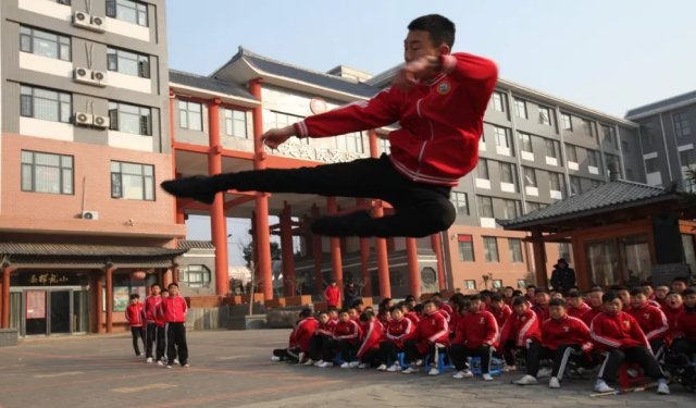 嵩山少林武校