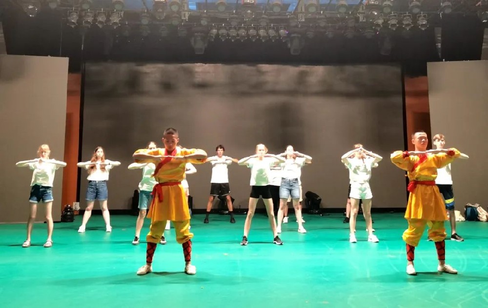 少林小龙武校