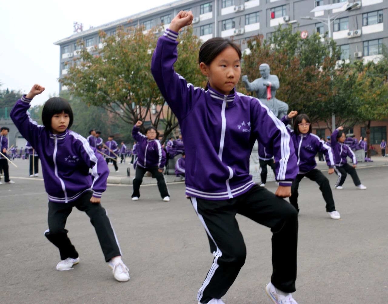 少林小龙武校：热爱为帆，手足为伴 新疆姐弟的仨月成长与逐梦路