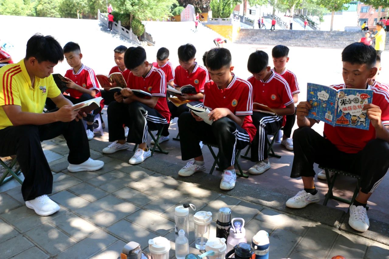 少林小龙文武学校