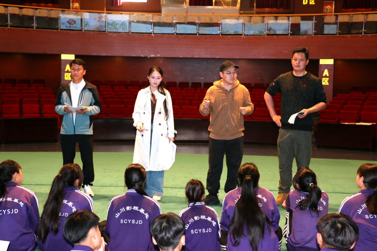 河南少林小龙武校