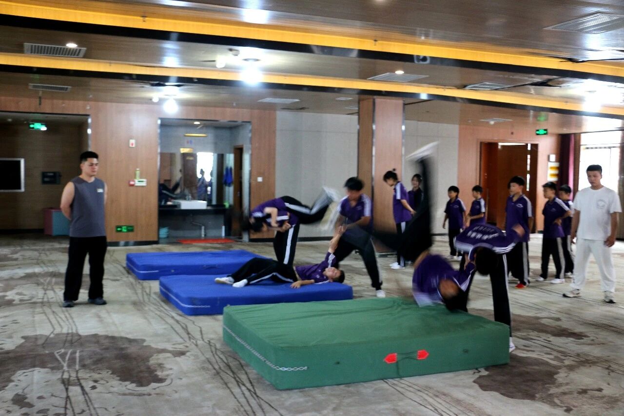河南少林小龙武校