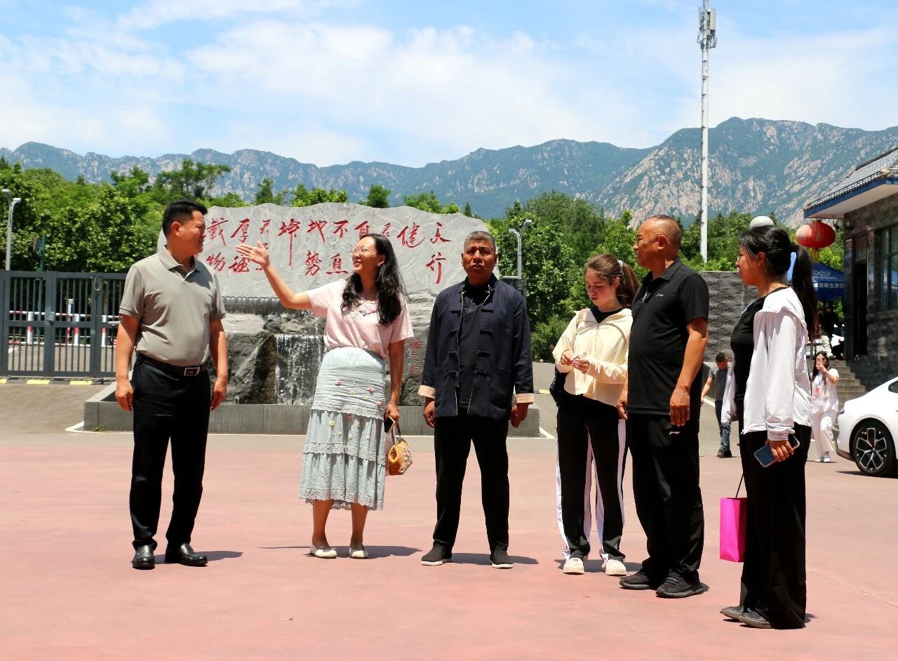 嵩山少林小龙武校