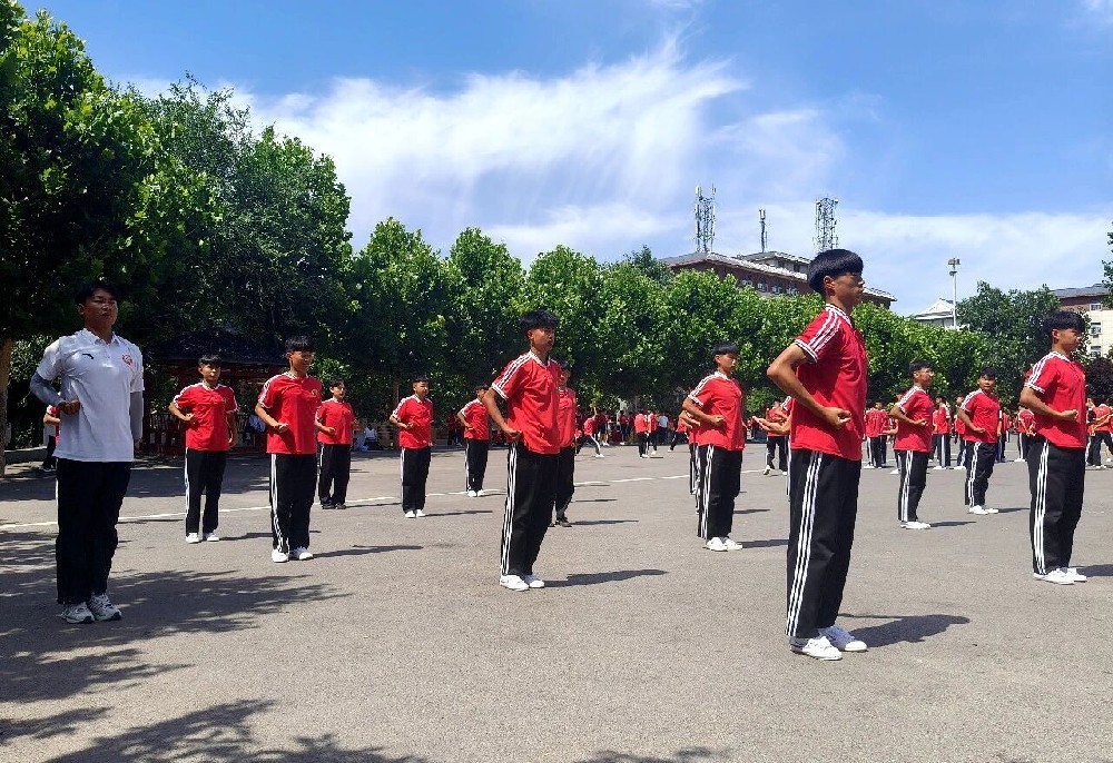 少林小龙武校