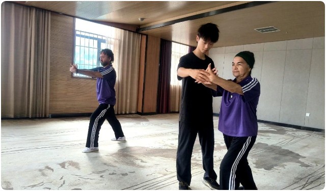 河南少林小龙武校厄瓜多尔母子研学太极 以武为桥联通中外文化