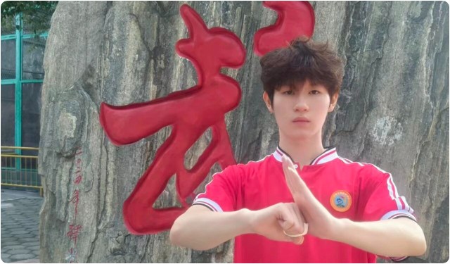 河南少林小龙武校优秀学员王振东——十载砺武逐梦行 少年奋楫绽锋芒