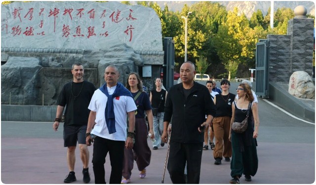 少林小龙武校