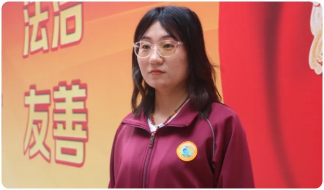 河南少林小龙武校教师甄晓平