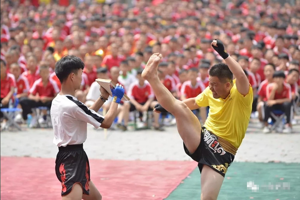 嵩山少林小龙武院