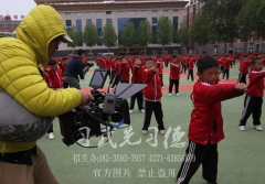 中央电视台第九频道《中国话》摄制组在少林小龙武校录制节目