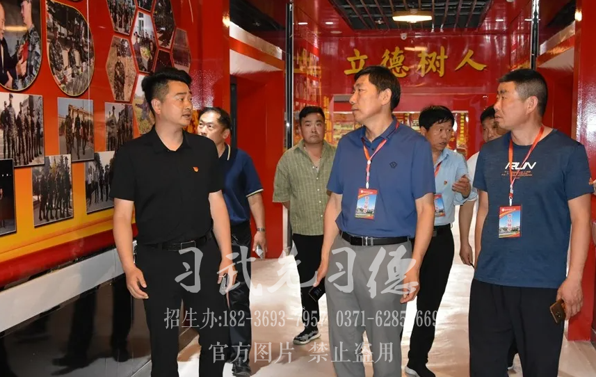 登封市小龙武校